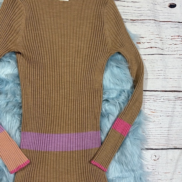 Demylee New York Wool Ribbed Camel Colorblock Tunic Sweater - Picture 9 of 9